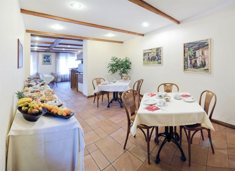 Antico Albergo Madonna Legnano Exterior foto