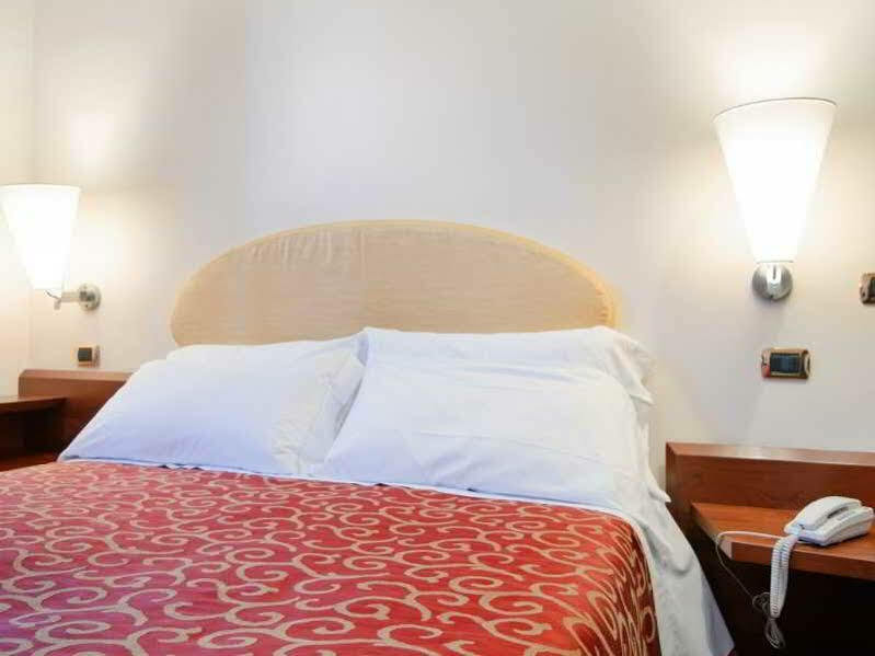 Antico Albergo Madonna Legnano Exterior foto